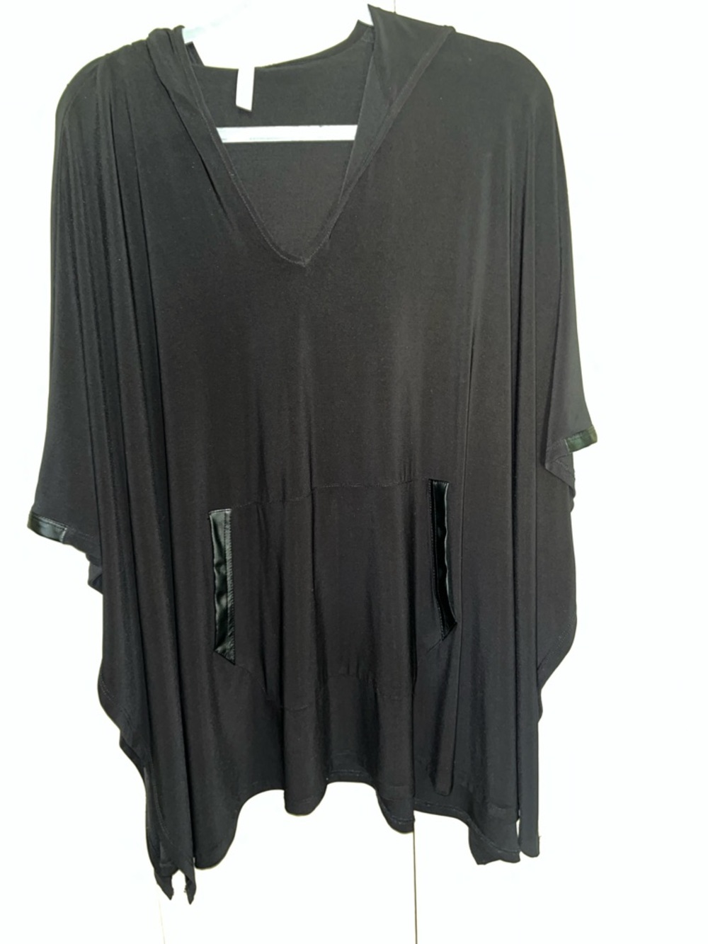 Last Tango Black Hooded V-Neck Poncho Top size large